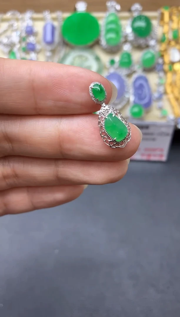 翡翠18K金镶嵌颈饰508-中国好珍宝