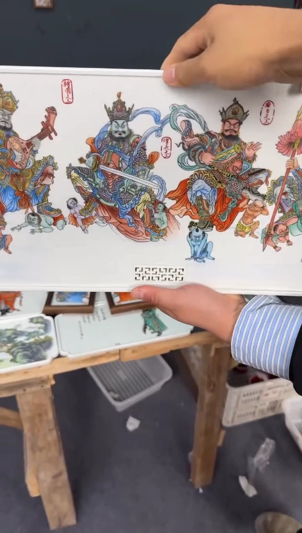 以笔为心，以瓷为纸。