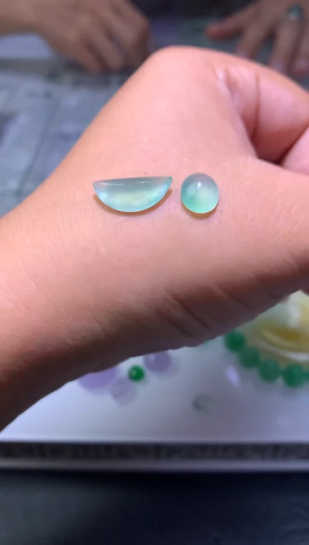 未镶嵌定制翡翠毛货