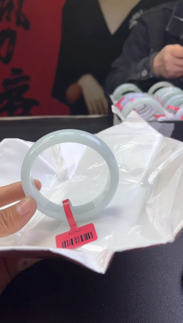 【闪购商品】翡翠手镯未镶嵌翡翠手镯