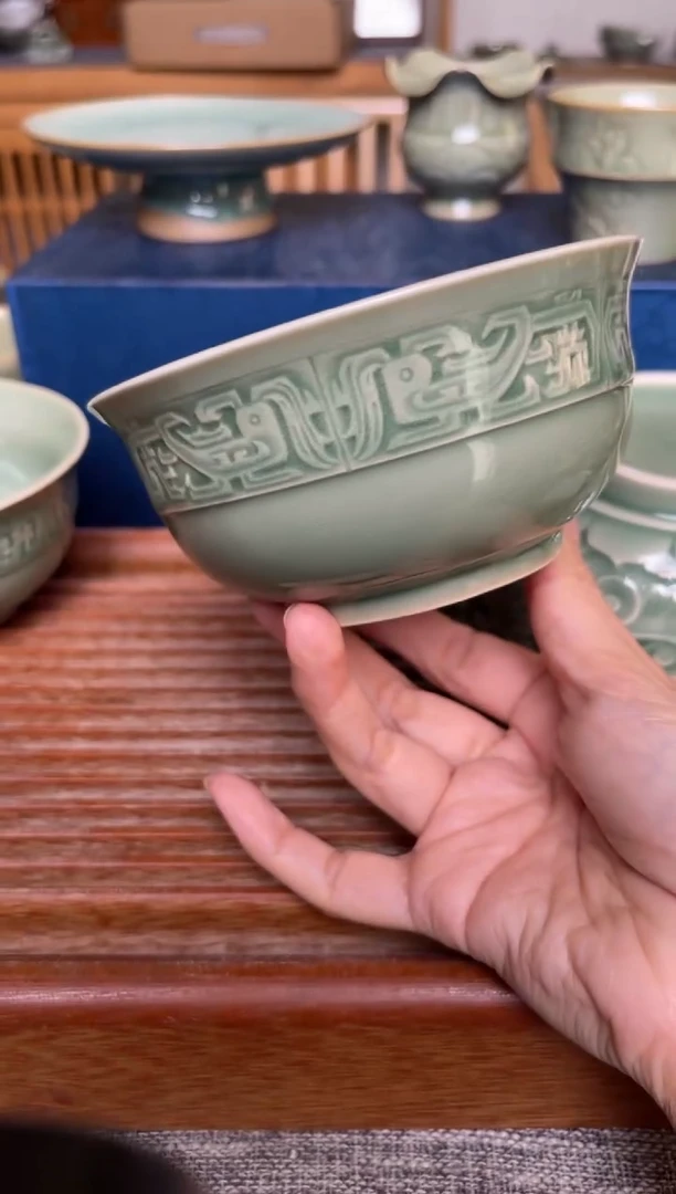 瓷器4.7英寸青铜小碗 微瑕