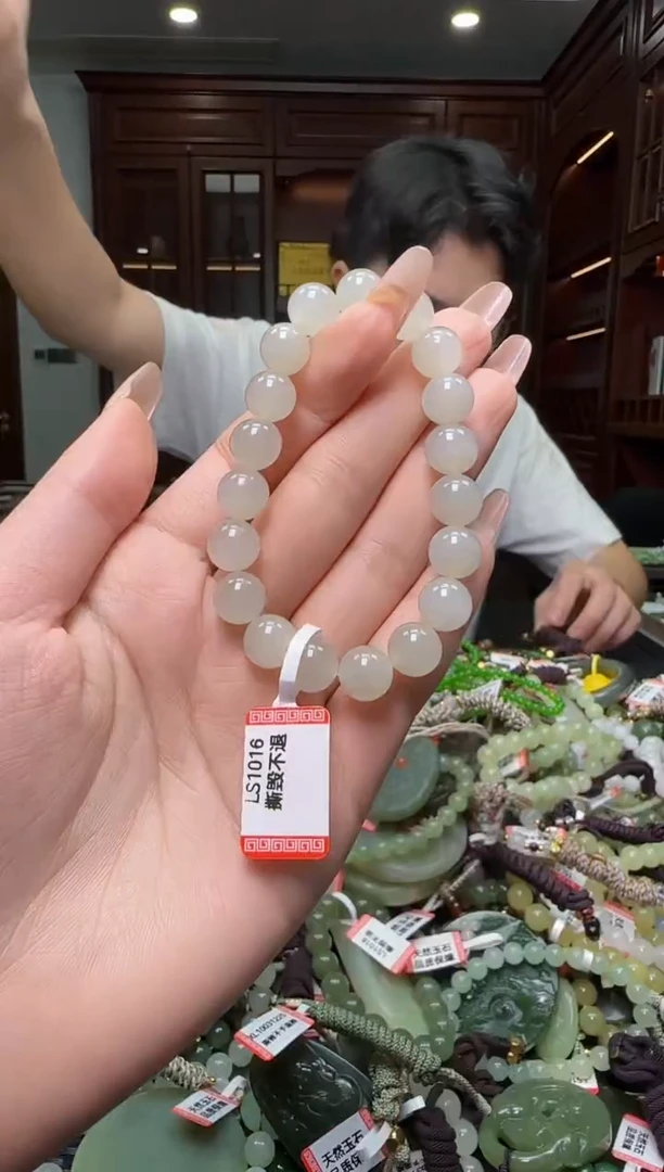 颈饰未镶嵌和田玉多样性发一多样性发一