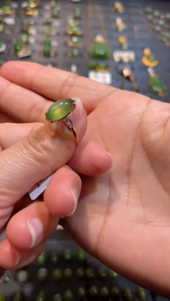 【闪购商品】和田玉碧玉猫眼戒指18K金镶嵌多样性发一