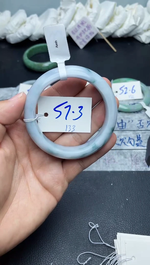 未镶嵌手镯翡翠凌**步133