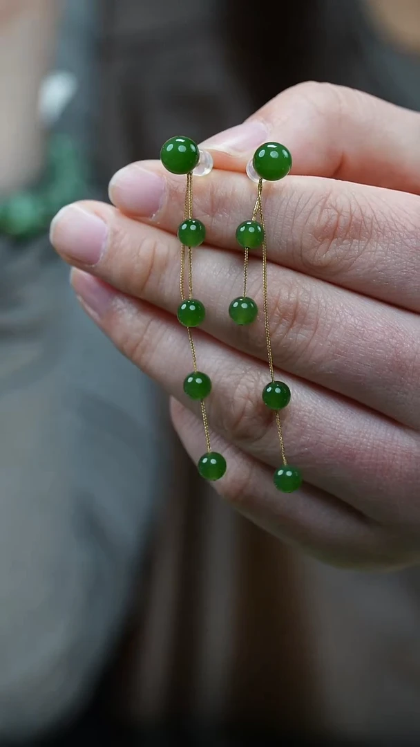 18K金镶嵌和田玉（碧玉）耳饰39