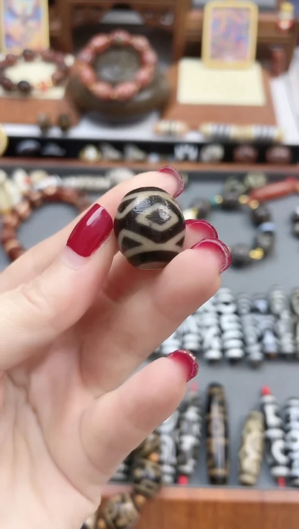 【闪购商品】玛瑙/玉髓珠珠未镶嵌黑金金刚三眼