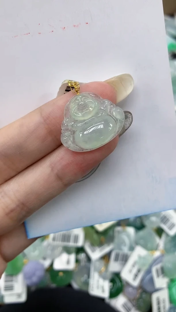 颈饰18K金镶嵌翡翠11111111111