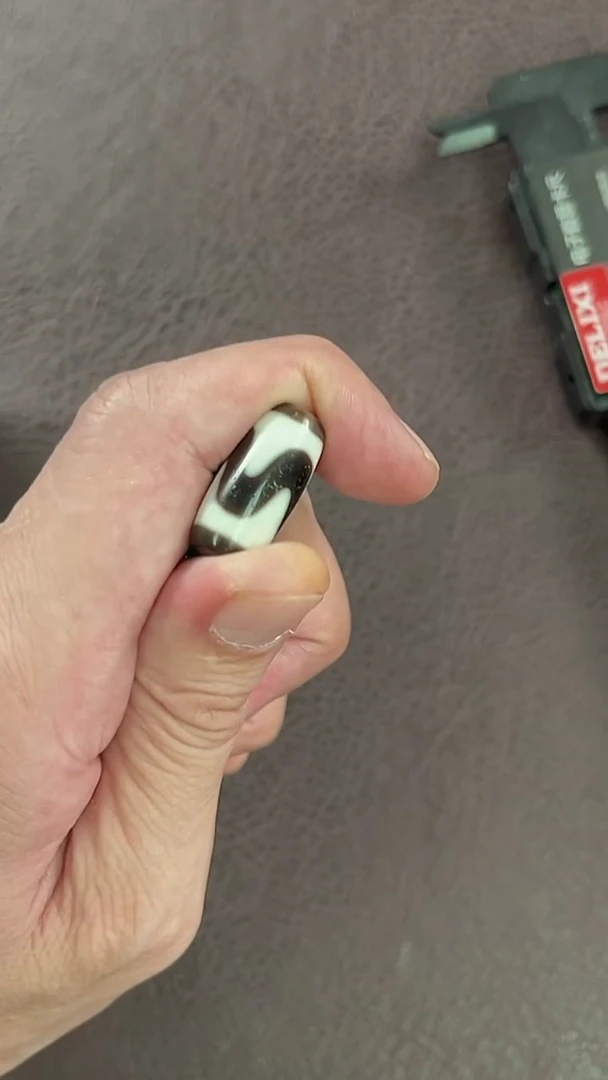 未镶嵌单珠玛瑙/玉髓刘*飞虎牙玛瑙珠珠