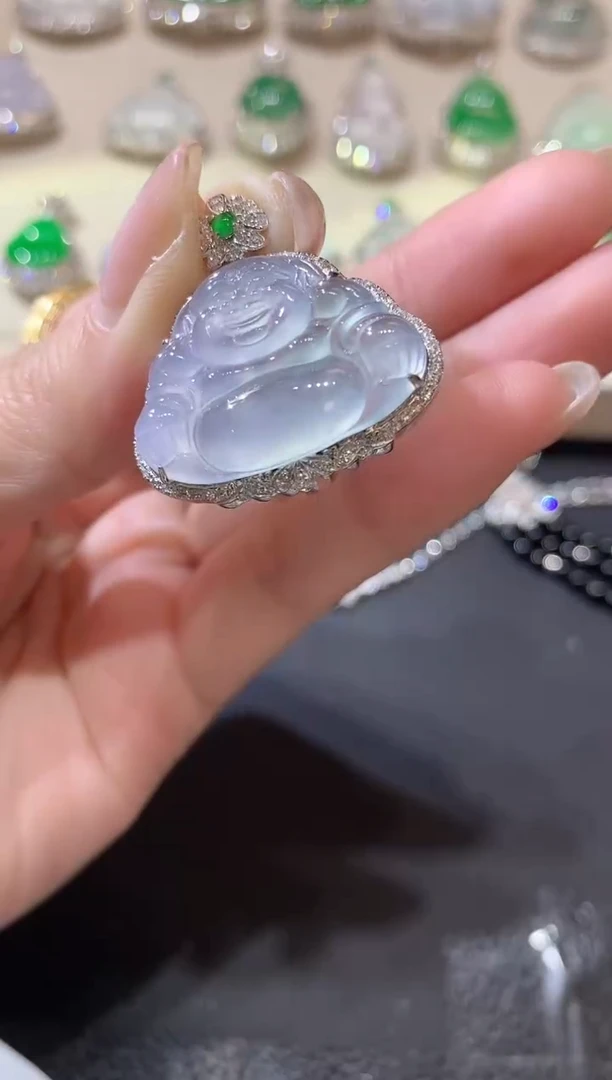 【闪购商品】翡翠吊坠(不含链)18K金镶嵌C15