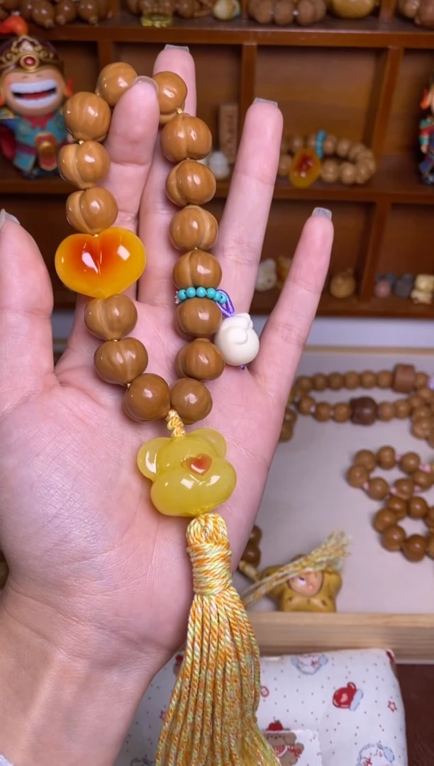 把件猴头核桃全品屁桃➕爱心熊头猫爪卡环黄流苏手持【新号补贴款】