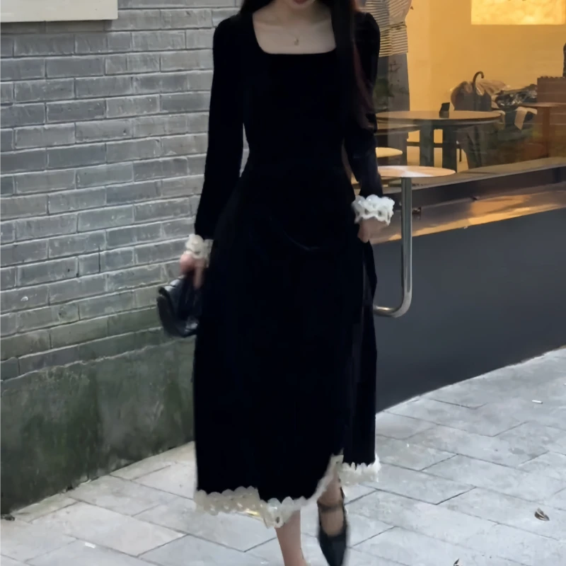 法式经典复古方领收腰重工黑色连衣裙女初秋新款长款拼接小黑裙子