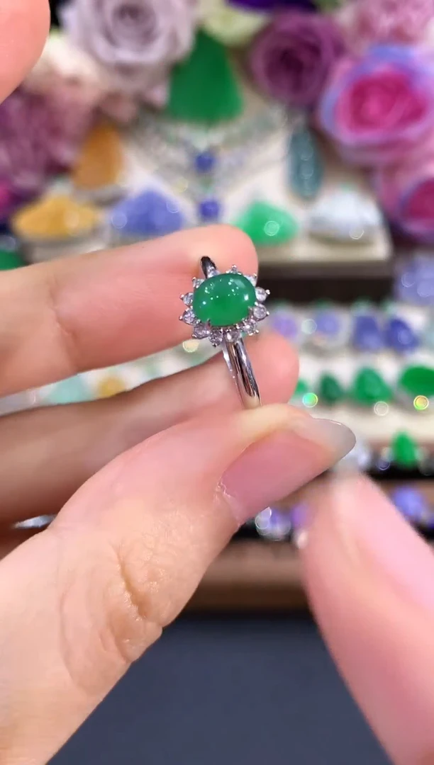 18K金镶嵌戒指翡翠C16