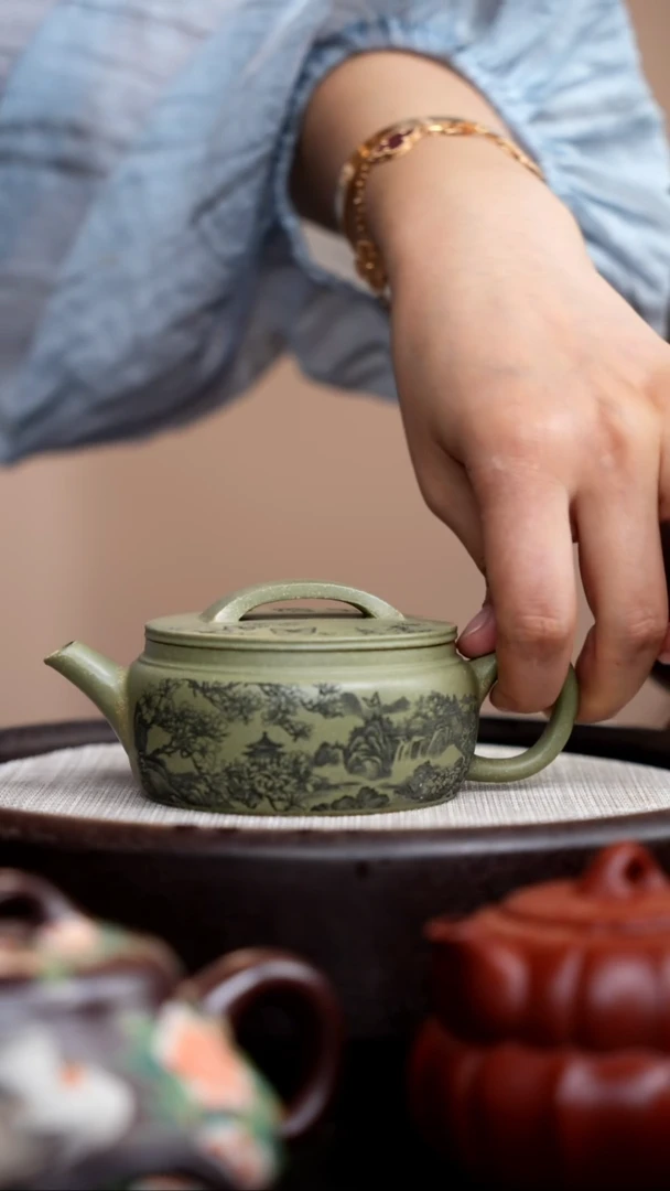 茶壶紫砂豆青砂汉瓦刻山水