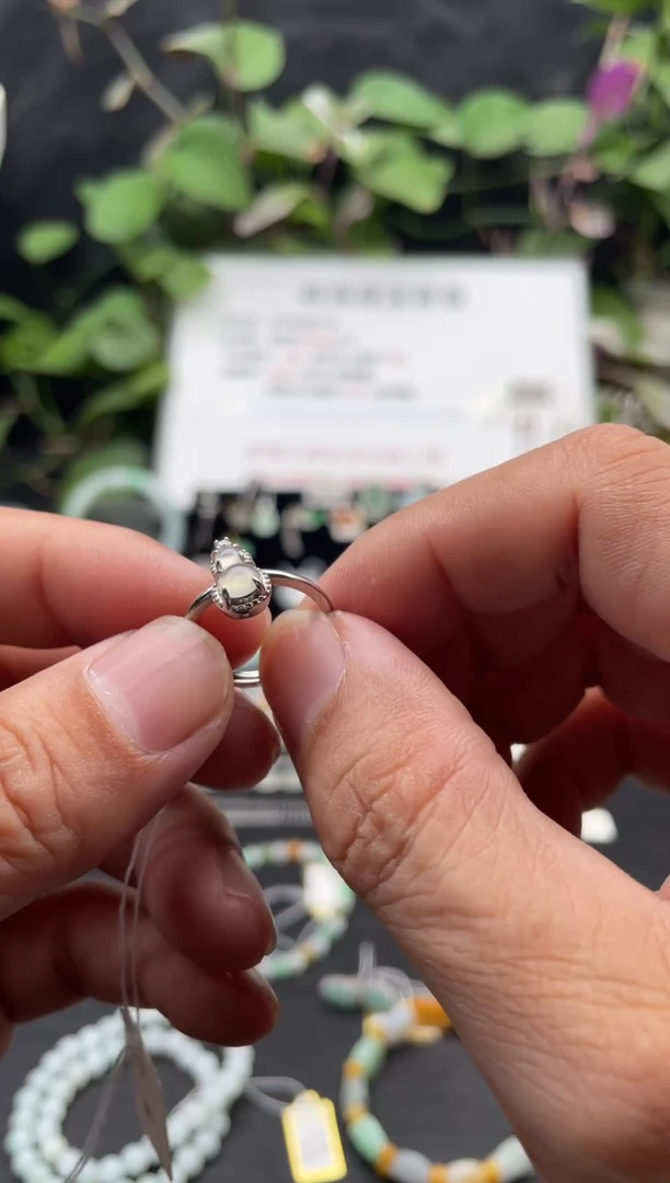 银S925镶嵌戒指翡翠戒指