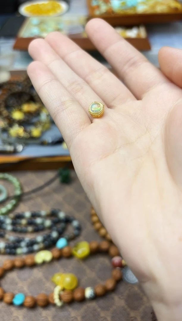 18K金镶嵌欧泊配饰18K金欧泊蛋面配饰ZX