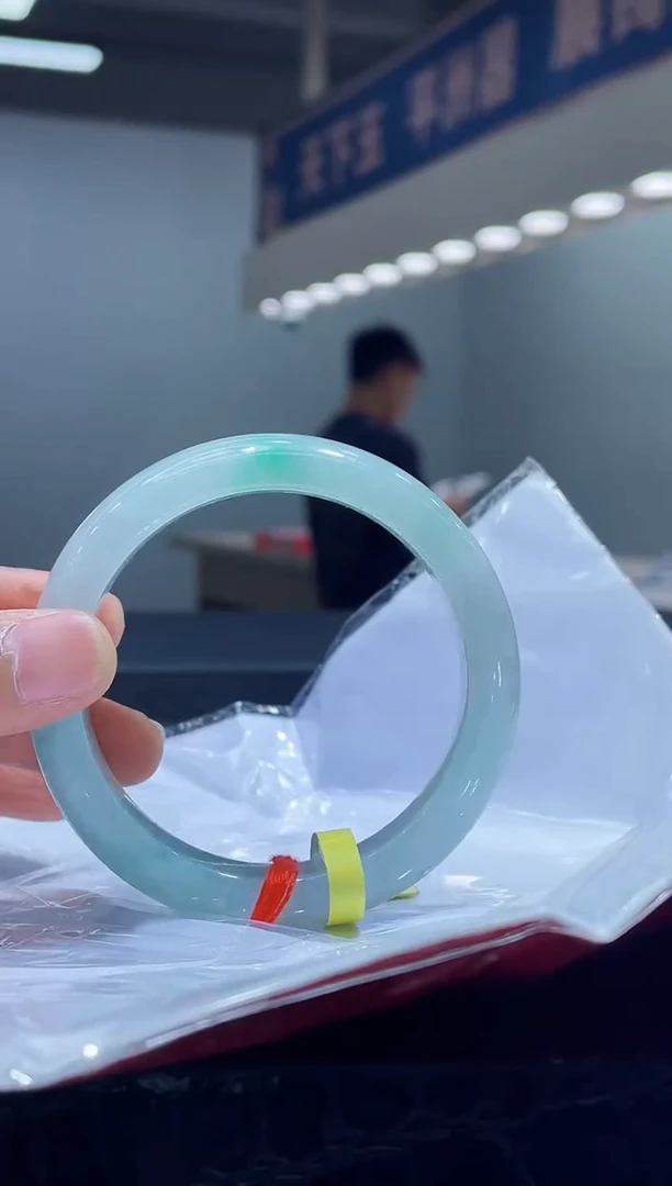 未镶嵌手镯翡翠29