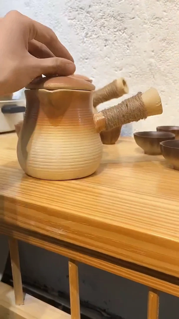 【闪购商品】750ml逸品收腰罐罐壶+陶瓷盖