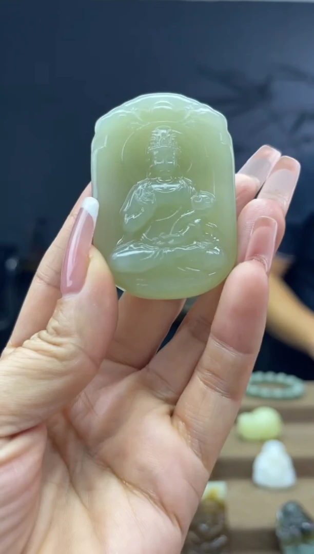 颈饰未镶嵌和田玉1