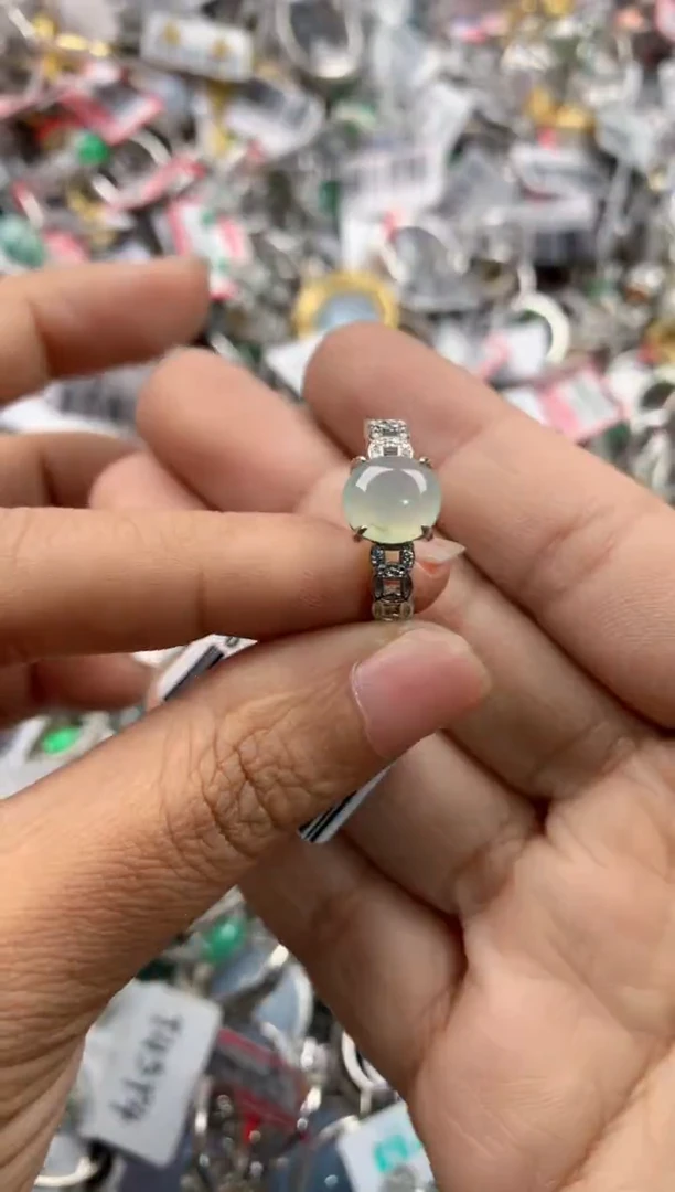 银S925镶嵌戒指翡翠9999               10