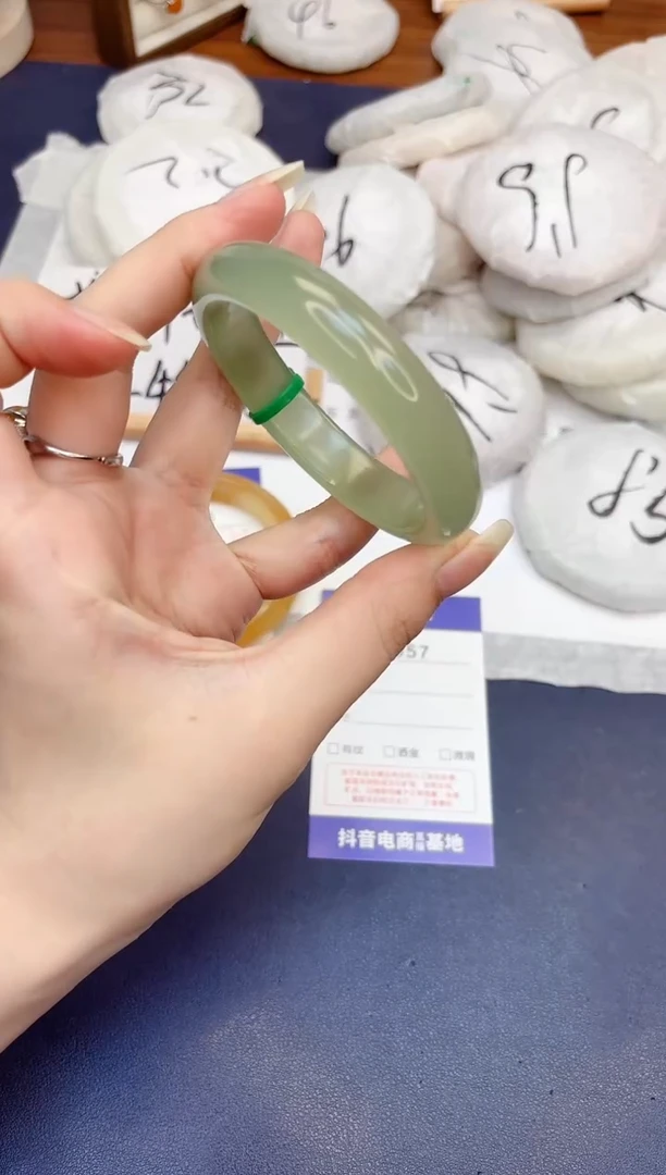 石英质玉手镯未镶嵌57-东陵玉-圈口54