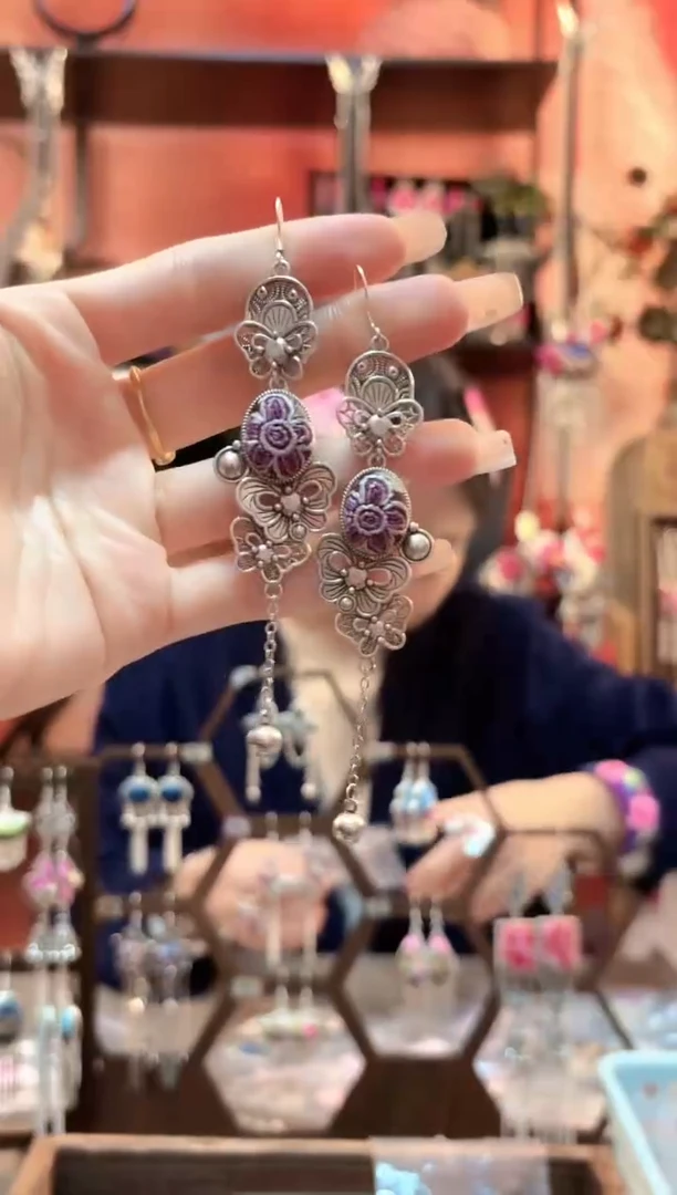 织绣云织谣民族风精美饰品   242