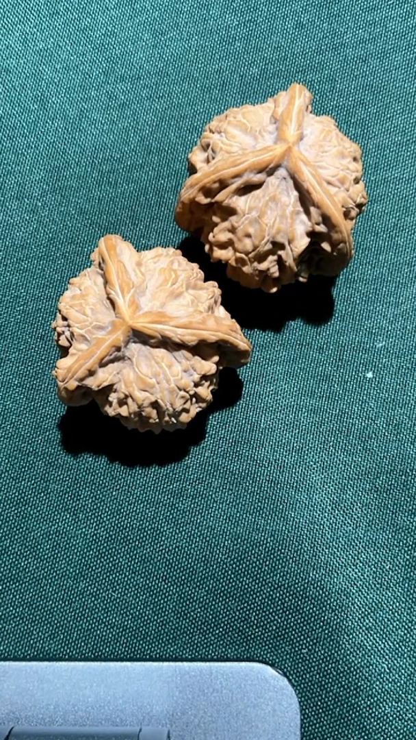 吊坠文玩核桃40mm 盘山三棱 1811-2515-2