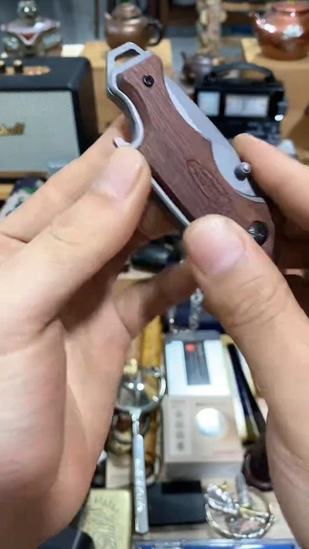 瓷片闪购商品  如图所示