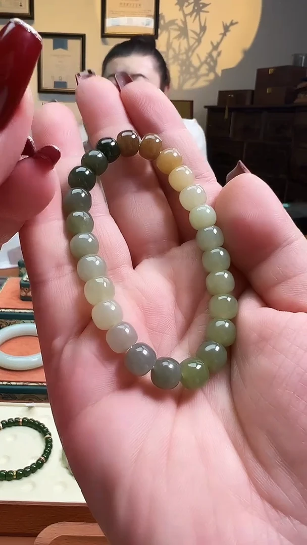 未镶嵌手串和田玉8mm左右多宝老型单圈