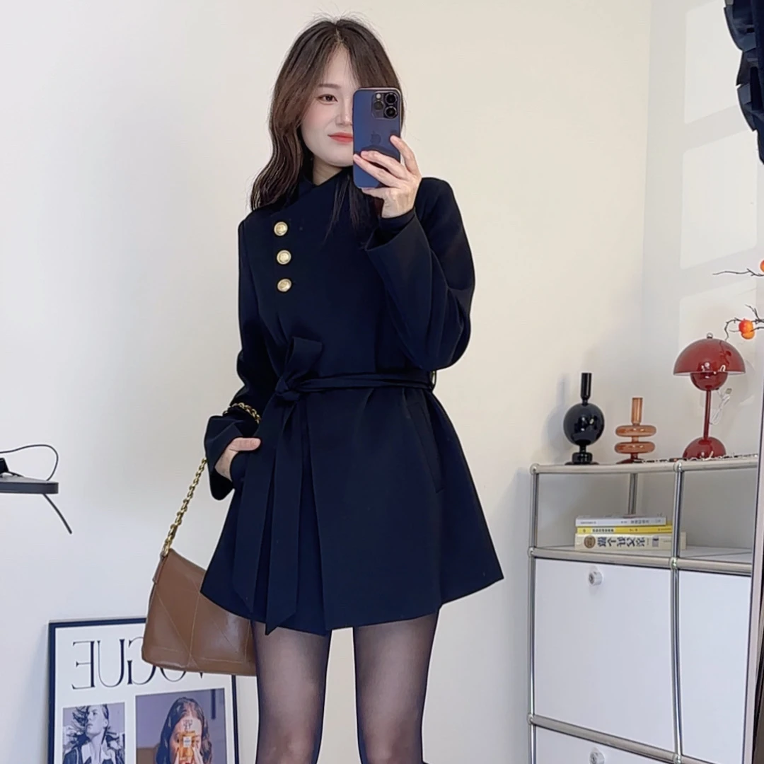 【直角肩】显瘦黑色大衣秋季新款高级感风衣外套气质短款上衣