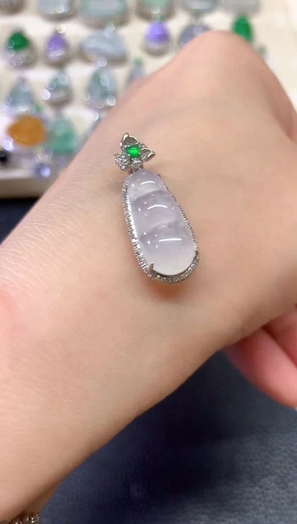 翡翠18K金镶嵌吊坠(不含链)b39   618好物