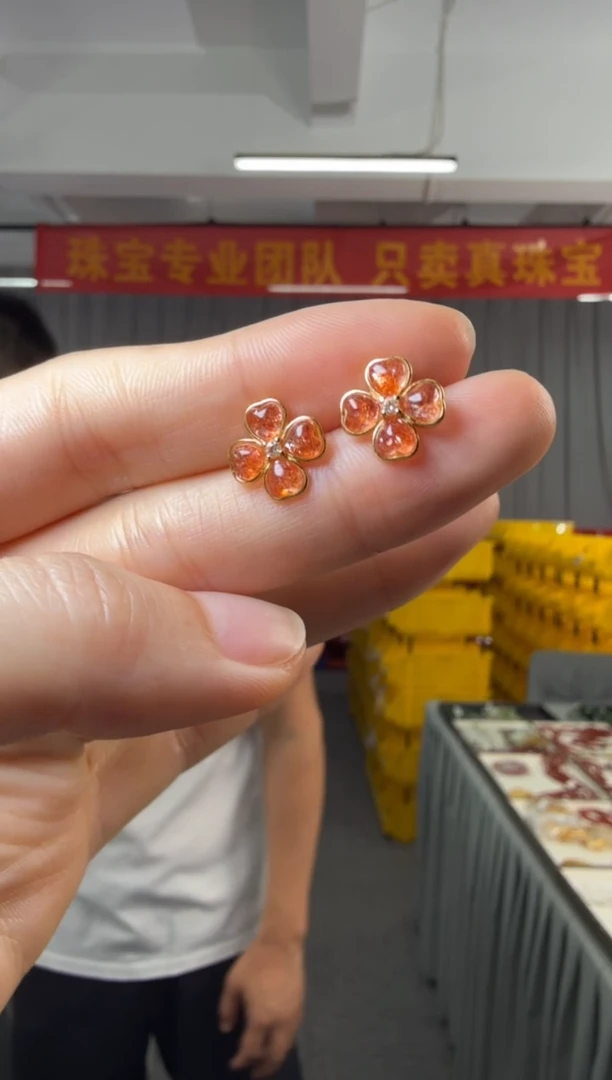 水晶耳饰银S925镶嵌金太阳四叶草S925银耳钉