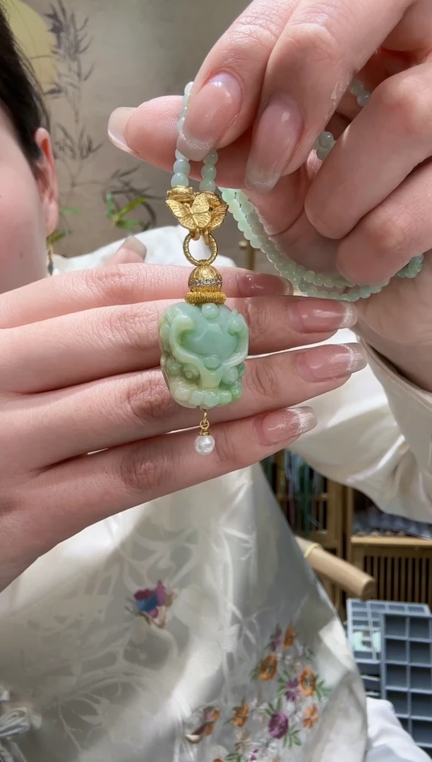 【闪购商品】翡翠颈饰未镶嵌吊坠