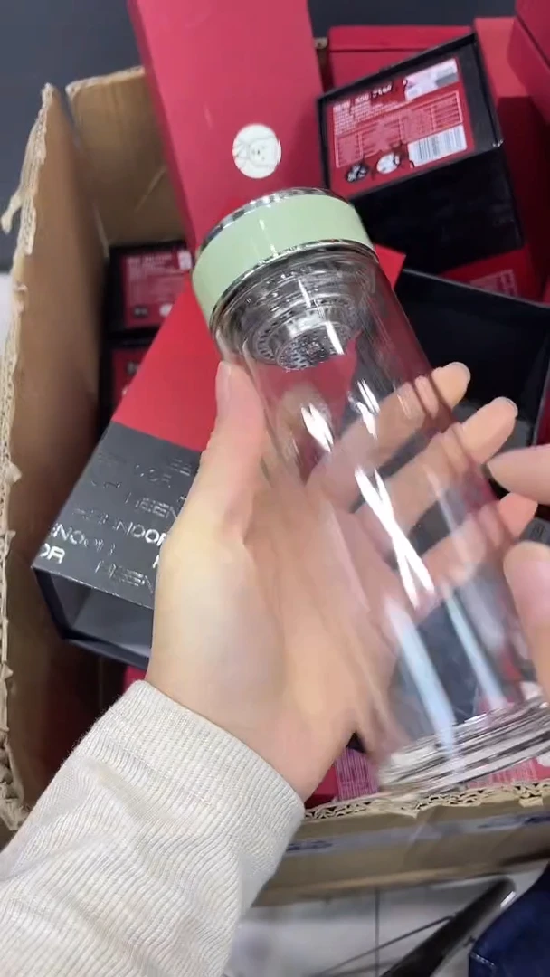 小熊双层6561-300ml莴笋绿