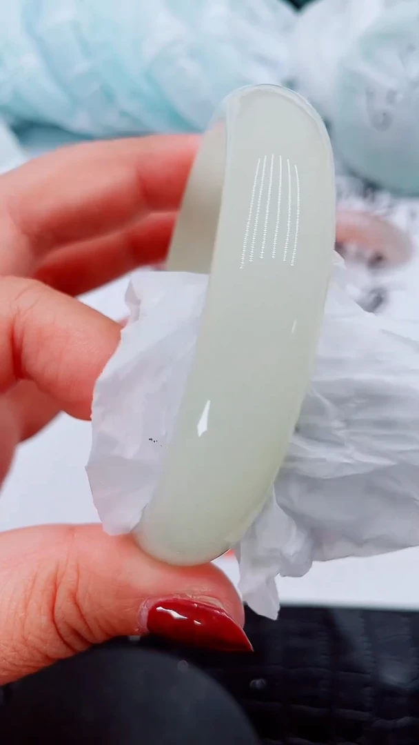 【闪购商品】石英质玉手镯未镶嵌T120-58-59