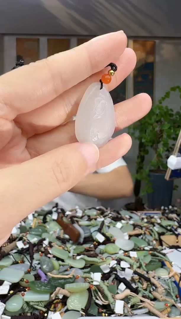 未镶嵌和田玉挂件拍一发一