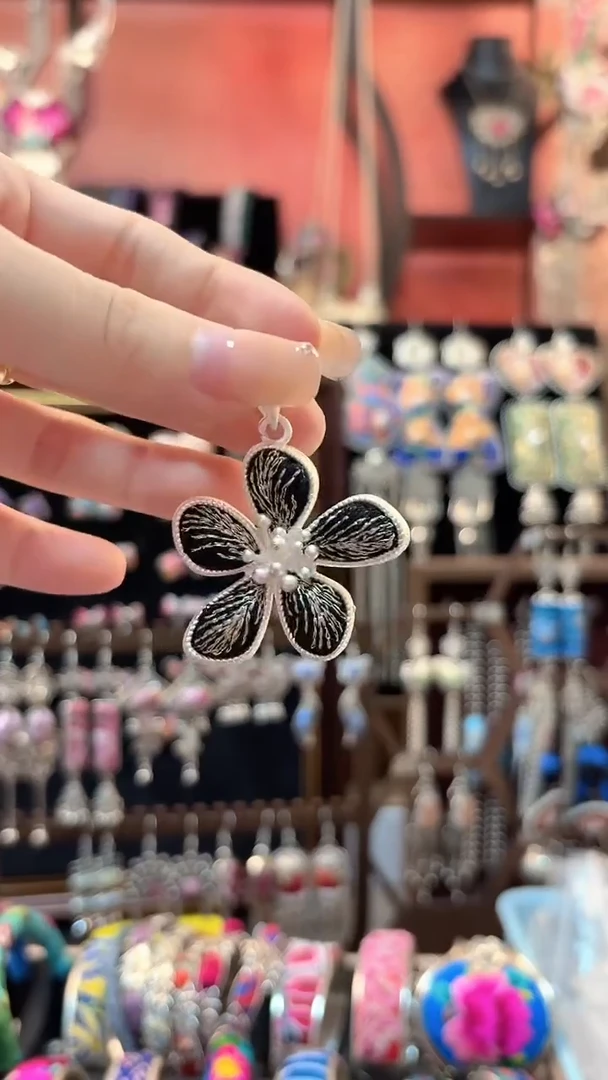 织绣 云织谣民族风精美饰品   67