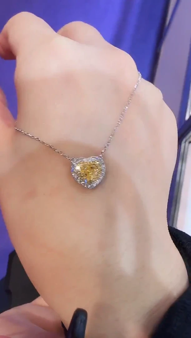 【闪购商品】钻石套链18K金镶嵌精选Y-爱心套链60分