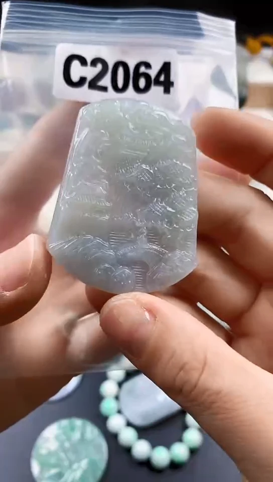 颈饰未镶嵌翡翠天然翡翠吊坠挂件