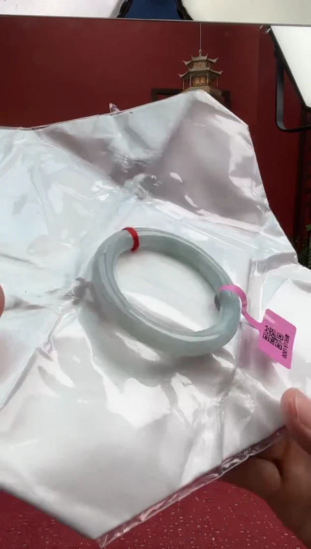未镶嵌手镯（圆镯）翡翠翡翠手镯7