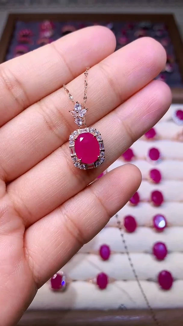 【闪购商品】红宝石颈饰银S925镶嵌00000