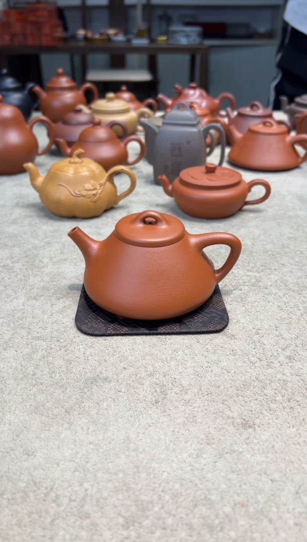 茶壶紫砂竞拍关注右下角参与。
