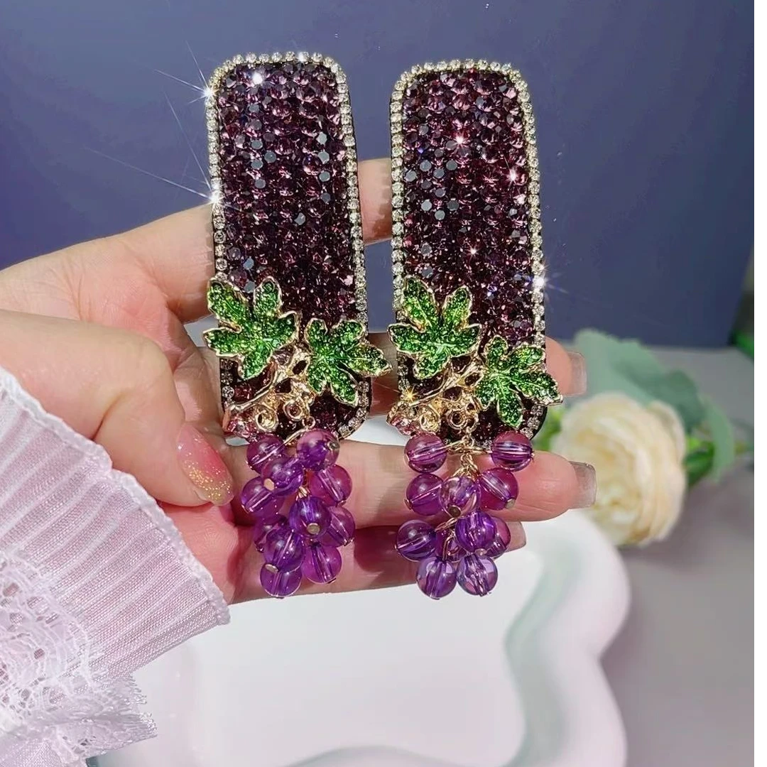 紫色葡萄重工款流苏掰掰夹