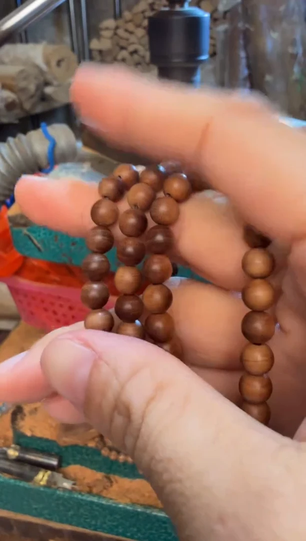 檀香木手串/手链檀香王0.6/108颗黑肉虎皮纹沉水