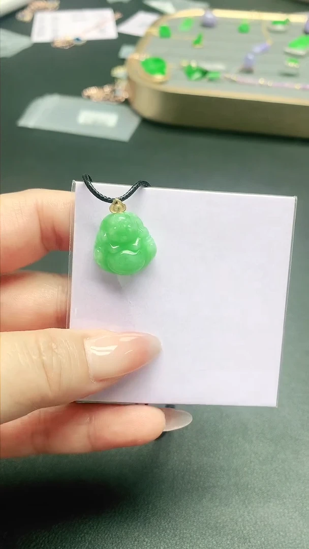 【闪购商品】翡翠颈饰18K金镶嵌证书 礼盒