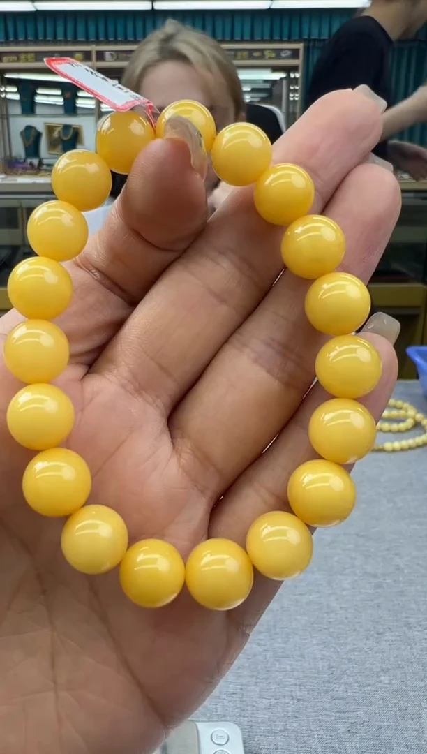 未镶嵌琥珀手链483秒拍号