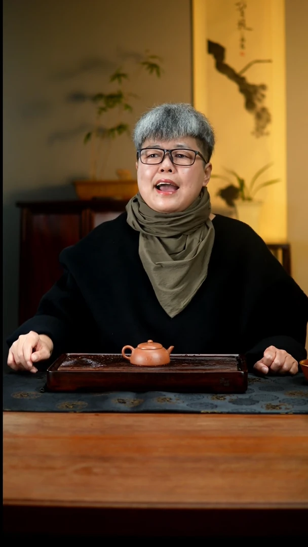 【闪购商品】紫砂茶壶cc黄龙山原矿段泥半月壶