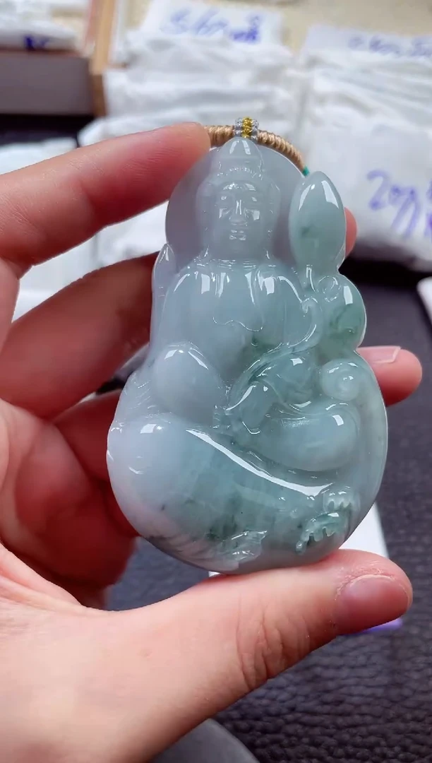 翡翠未镶嵌颈饰00007036
