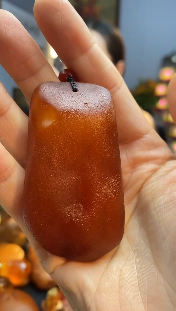 琥珀颈饰未镶嵌吊坠