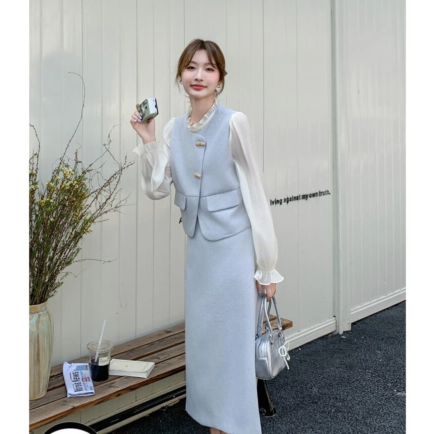 浅蓝色名媛气质小香风马甲套装裙女2025秋季法式衬衫半身裙三件套