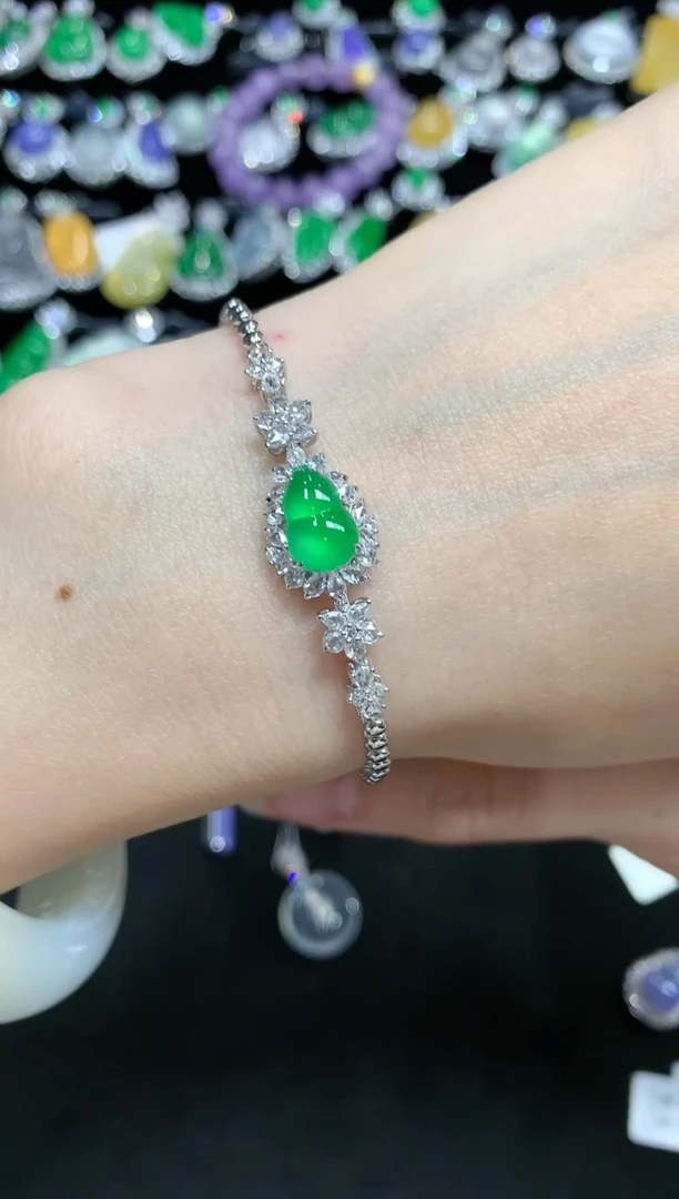 【闪购商品】翡翠手链18K金镶嵌W268|35000